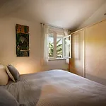 Frank's Place Apartment